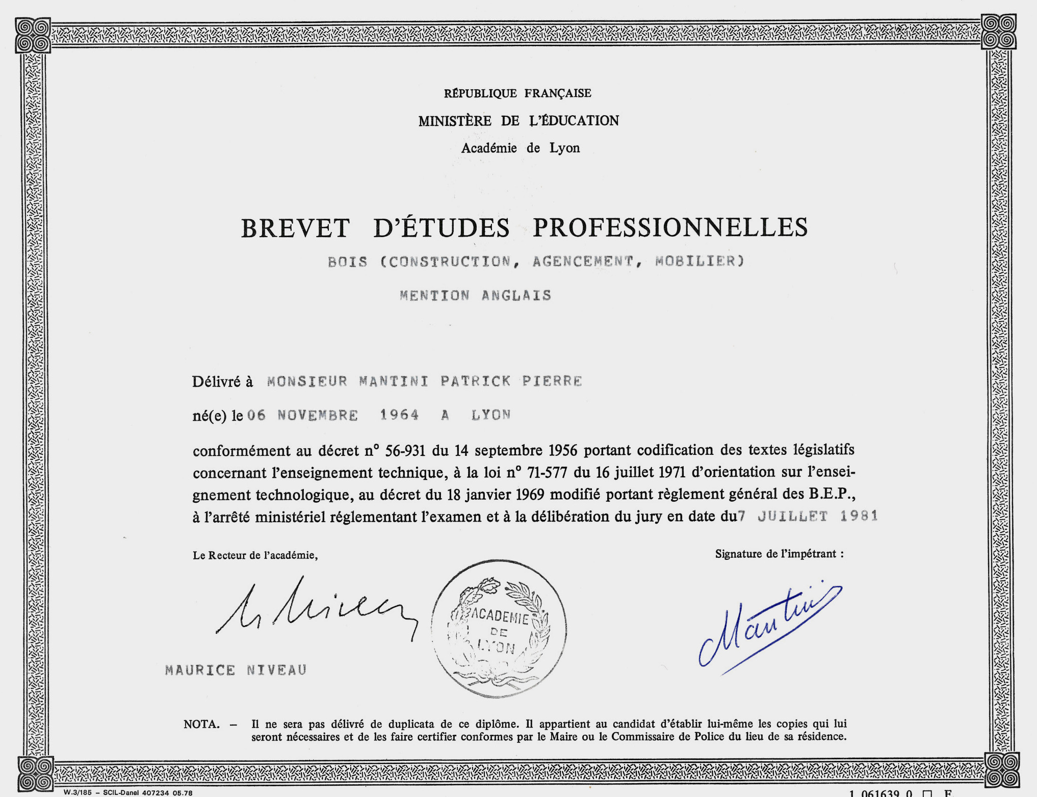 BEP CONSTRUCTION AGENCEMENT MOBILIER